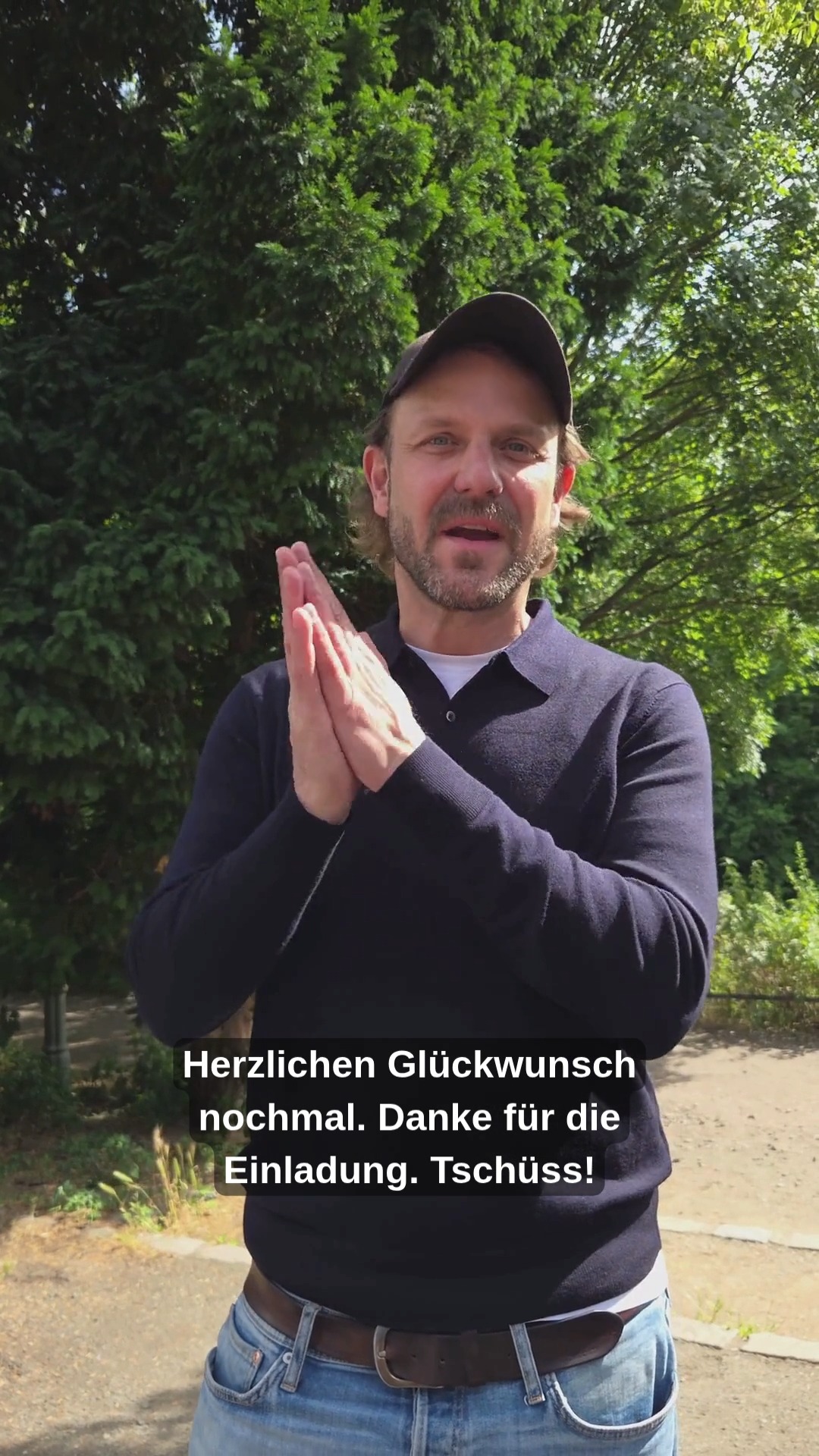 Ein kleiner Jubiläumsgruß der Speaker:innen von FREO VERNETZT zum 10-jährigen Bestehen von Barbara Heindlmeier, Lydia Grün und Mario Graute.